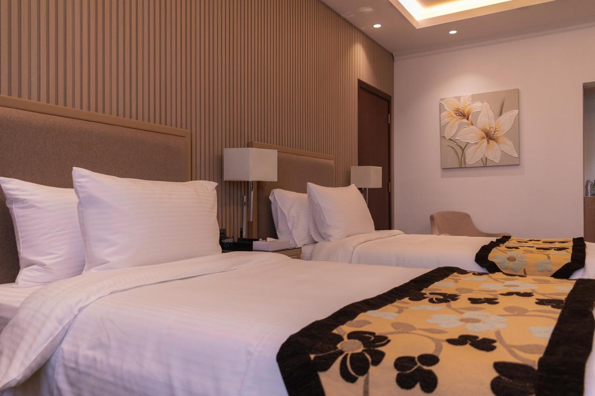 Best Western Plus Jeddah Hotel Madinah Road Exterior photo