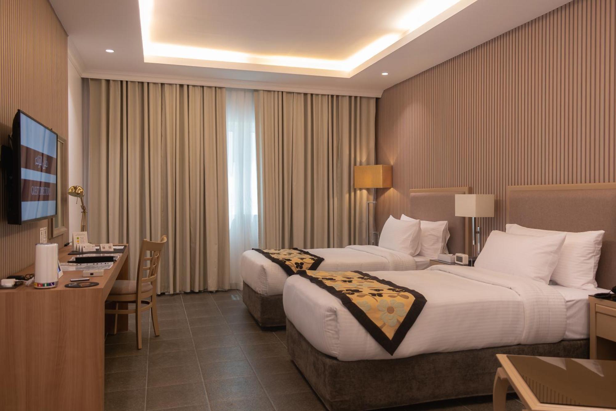 Best Western Plus Jeddah Hotel Madinah Road Exterior photo