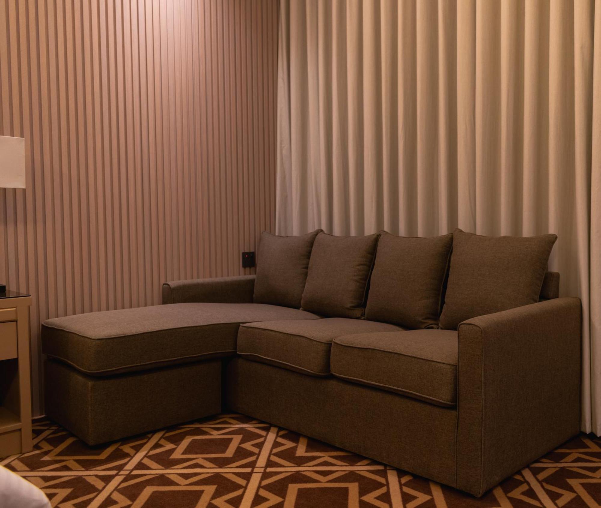 Best Western Plus Jeddah Hotel Madinah Road Exterior photo