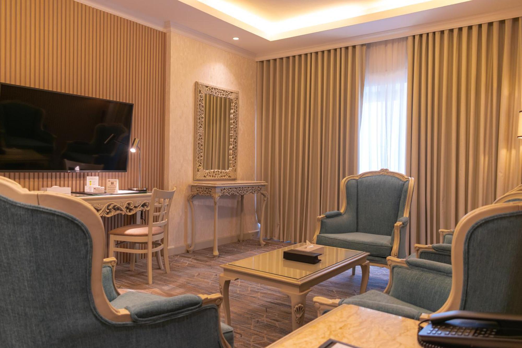 Best Western Plus Jeddah Hotel Madinah Road Exterior photo